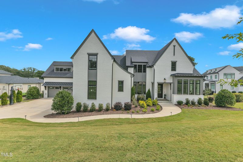 1633 Estate Valley Ln, Raleigh, NC 27613