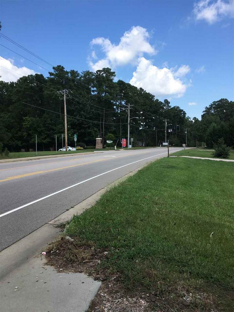 1633 S Main St, Wake Forest, NC 27587
