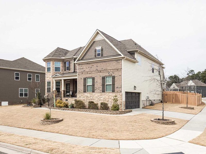 1633 Pantego Trl, Cary, NC 27519