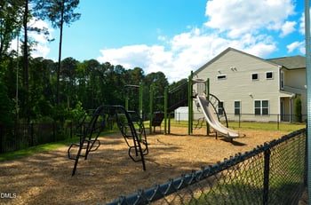 1634 Glacier Dr, Durham, NC 27713