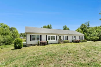 1634 Lynch Rd, Selma, NC 27576