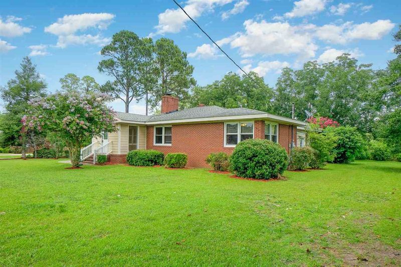 1635 Cedar Creek Rd, Fayetteville, NC 28312