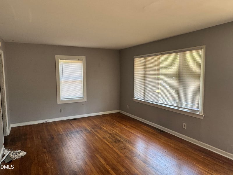 1635 Greenbriar Rd, Durham, NC 27701