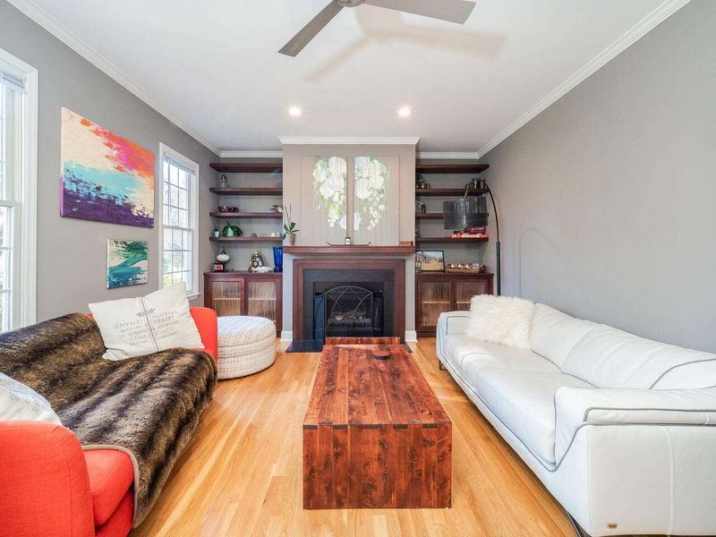1635 Jamestowne Pl, Chapel Hill, NC 27517