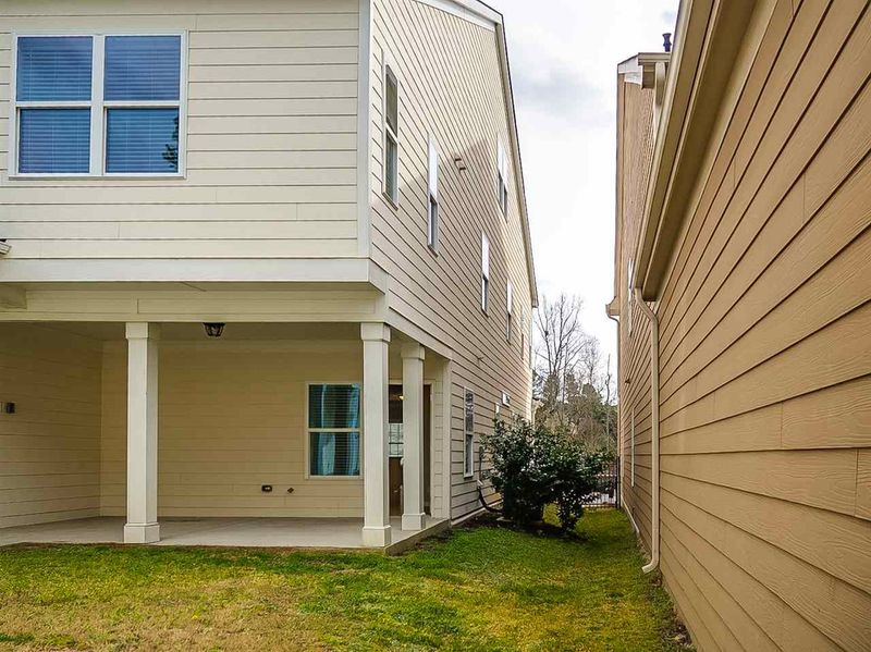 1635 Main Divide Dr, Wake Forest, NC 27587
