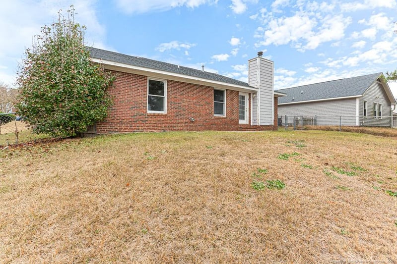 1635 Winnabow Dr, Fayetteville, NC 28304