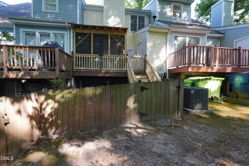 1636 Claiborne Ct, Raleigh, NC 27606
