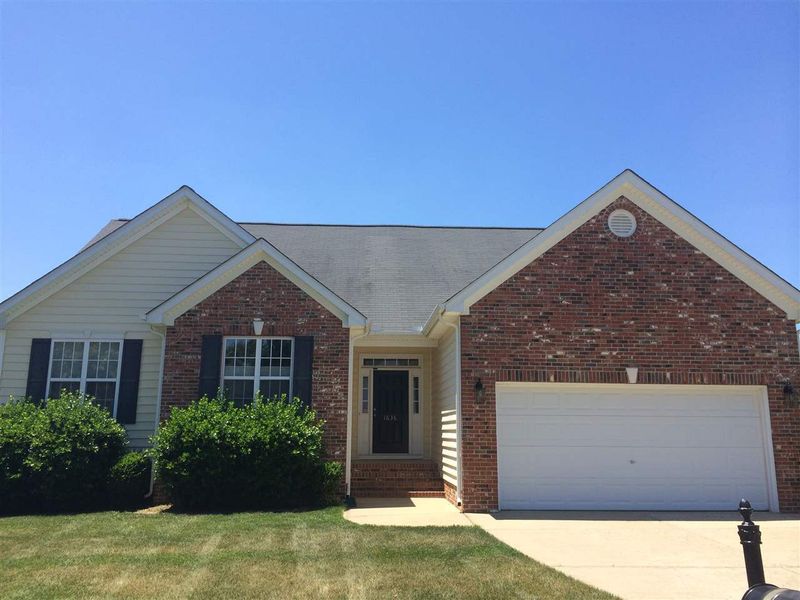 1636 Maizefield Ln, Fuquay Varina, NC 27526