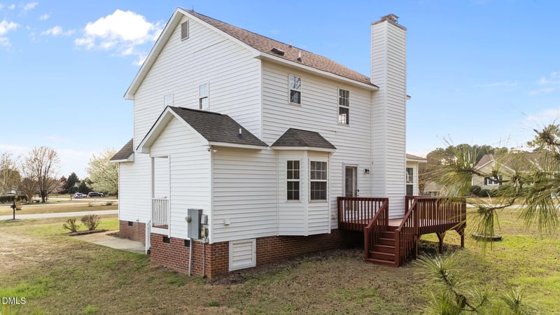 1636 Middle Ridge Dr, Willow Springs, NC 27592