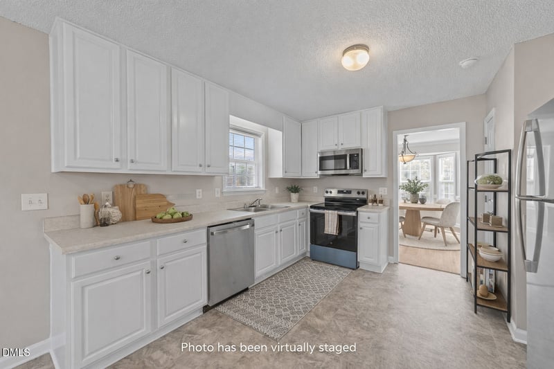 1636 Middle Ridge Dr, Willow Springs, NC 27592