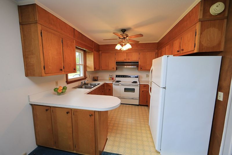 1636 White Level Rd, Louisburg, NC 27549