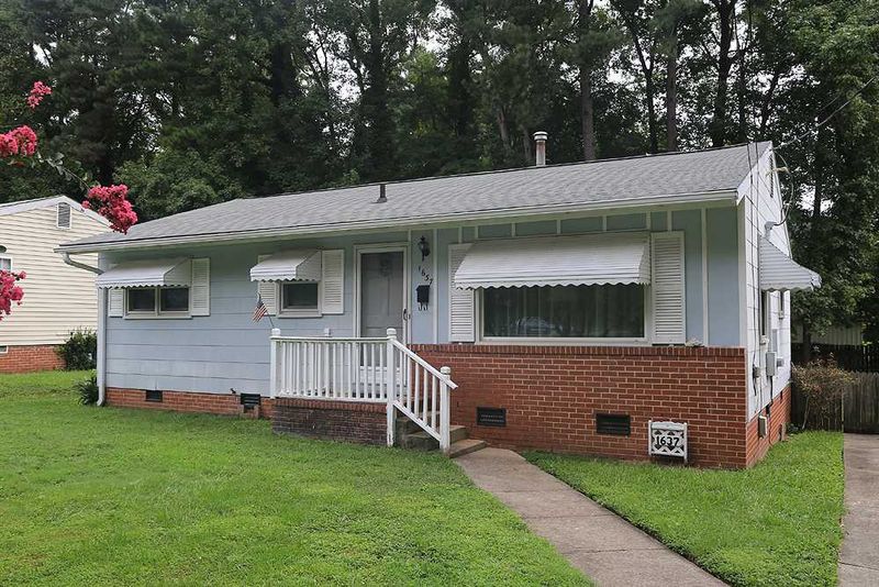 1637 Greenbriar Rd, Durham, NC 27701