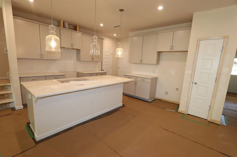 1638 Brussels Dr #6, Apex, NC 27502