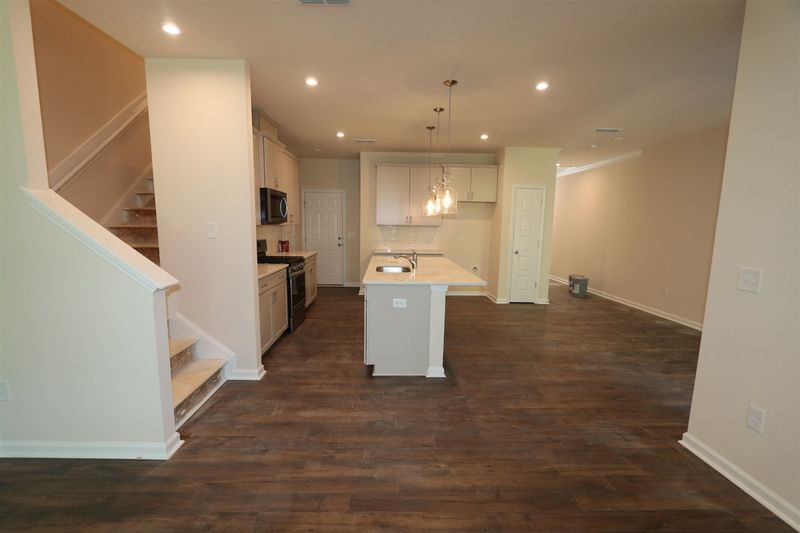 1638 Brussels Dr #6, Apex, NC 27502