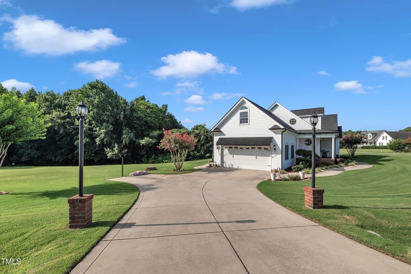164 Amsterdam Dr, Archer Lodge, NC 27527