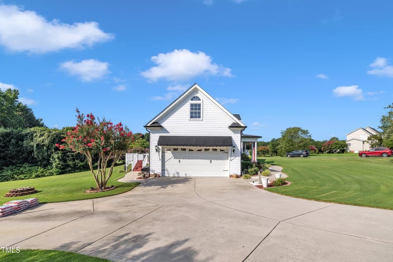 164 Amsterdam Dr, Archer Lodge, NC 27527