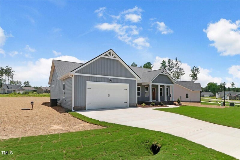 164 Cherrybirch Ln, Zebulon, NC 27597