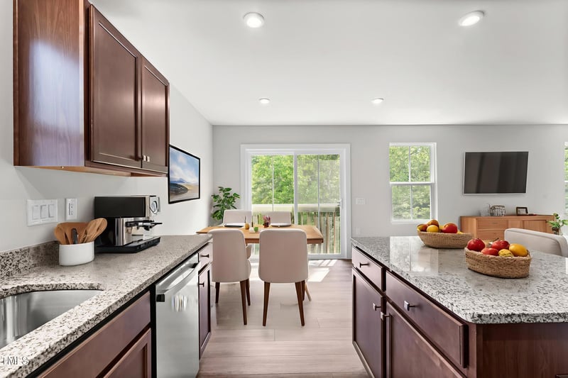 164 Clove Hitch Ln, Fuquay Varina, NC 27526