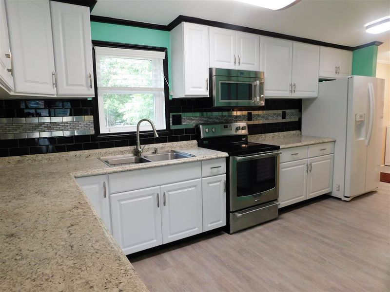 164 Clyde Pearce Rd, Zebulon, NC 27597