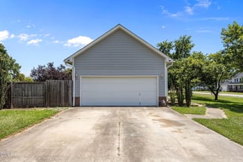 164 Feildale Dr, Lillington, NC 27546