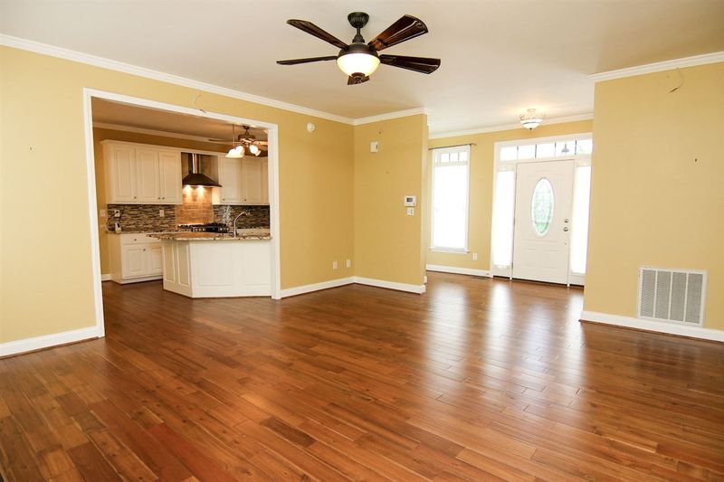 164 Foxglove Dr, Garner, NC 27529