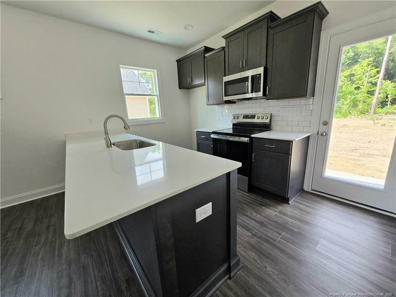 164 Jenkins St, Dunn, NC 28334