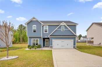 164 Ledgebrook Ln, Raeford, NC 28376