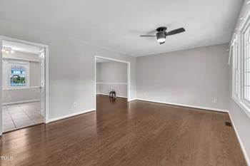 1640 Glengarry Dr, Cary, NC 27511