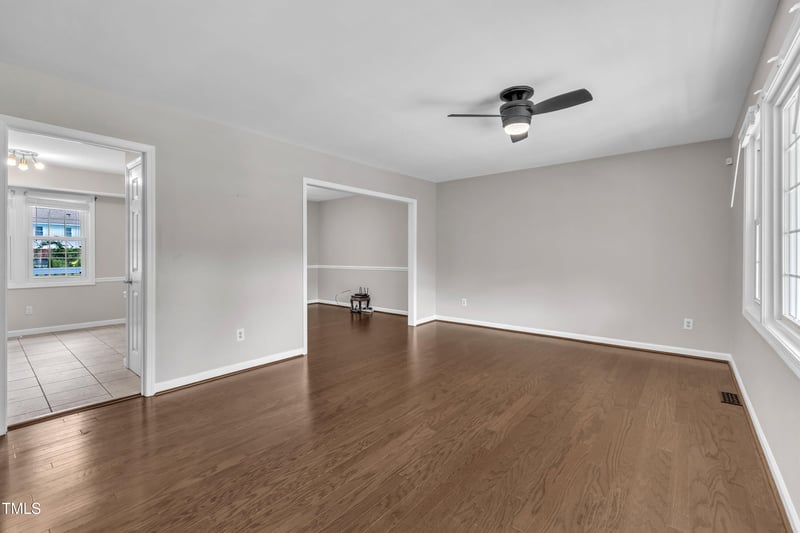 1640 Glengarry Dr, Cary, NC 27511