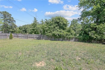 1640 Woodfield Rd, Fayetteville, NC 28303