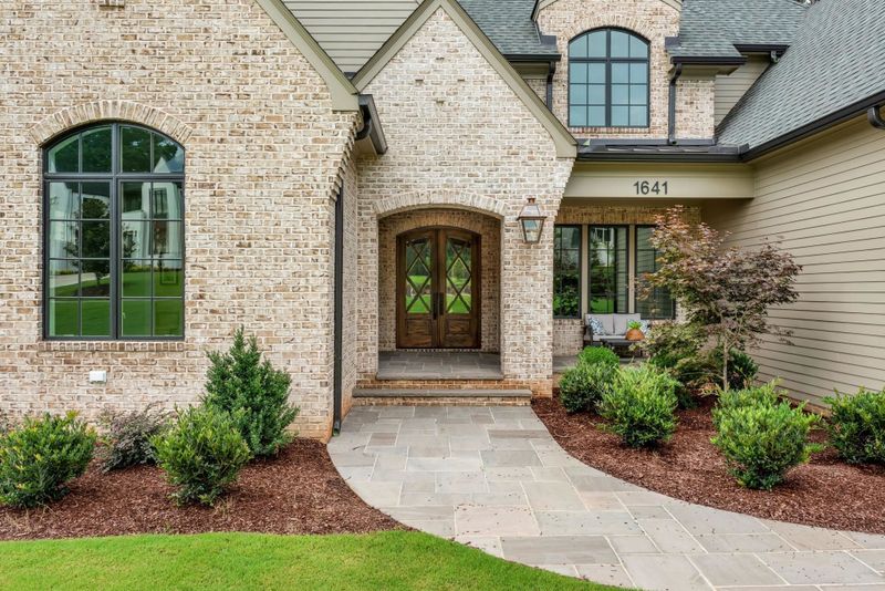 1641 Estate Valley Ln, Raleigh, NC 27613