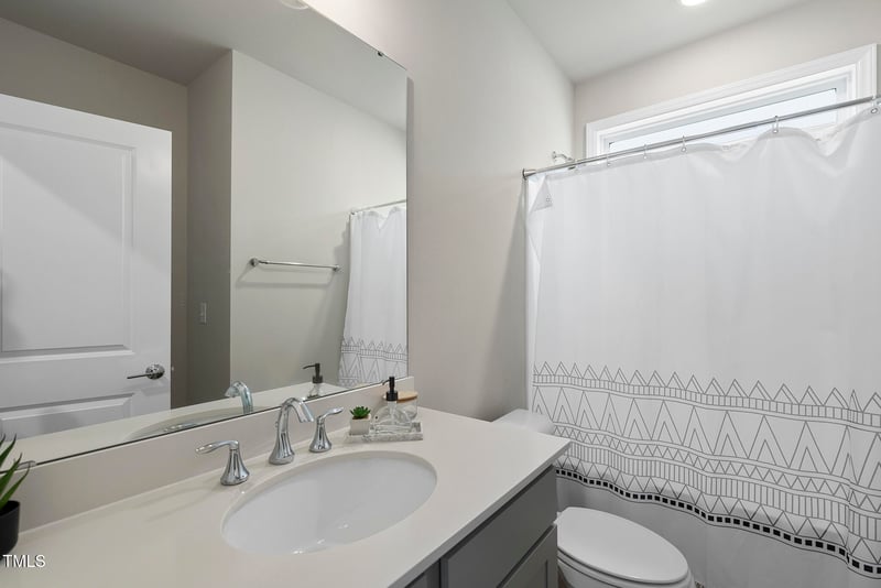 1641 Glazebrook Dr, Wake Forest, NC 27587