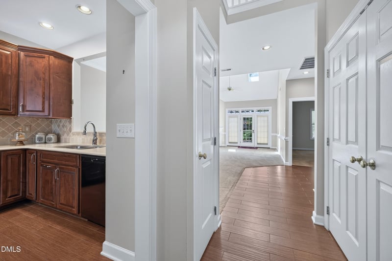 1641 Shepherds Glade Dr, Apex, NC 27523