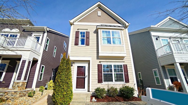 1643 Main Divide Dr, Wake Forest, NC 27587