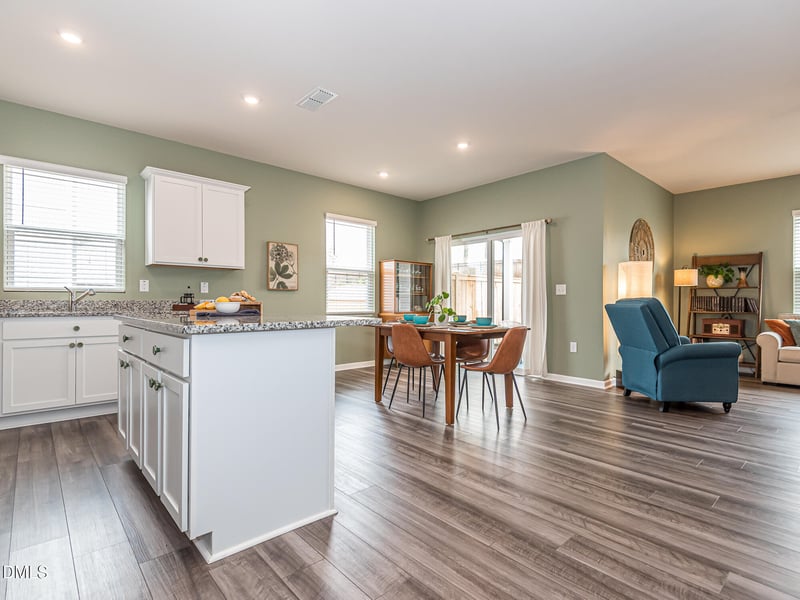 1644 Arapahoe Ridge Dr, Raleigh, NC 27604