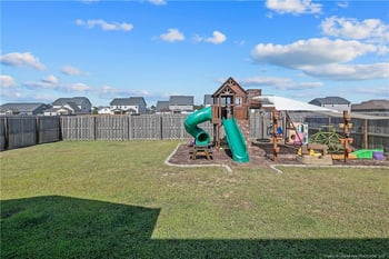 1645 Seattle Slew Ln, Hope Mills, NC 28348