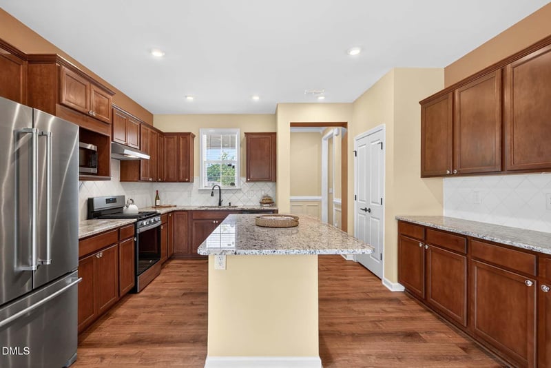 1645 White Admiral St, Fuquay Varina, NC 27526
