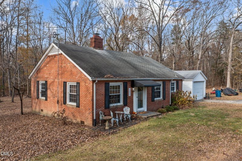 1646 Sandy Cross Rd, Burlington, NC 27217