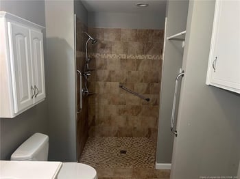 1646 Troy Dr, Fayetteville, NC 28312