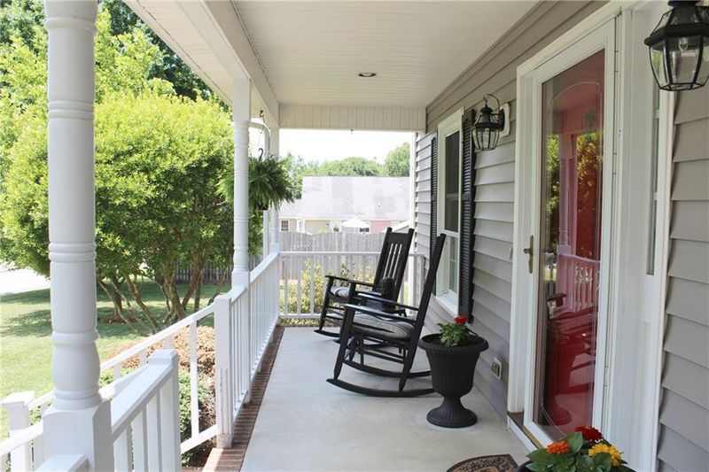 1649 Majesty Dr, Burlington, NC 27217