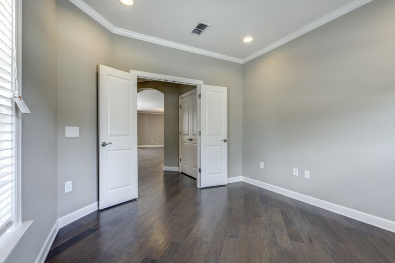 1649 Vineyard Mist Dr #42, Cary, NC 27519