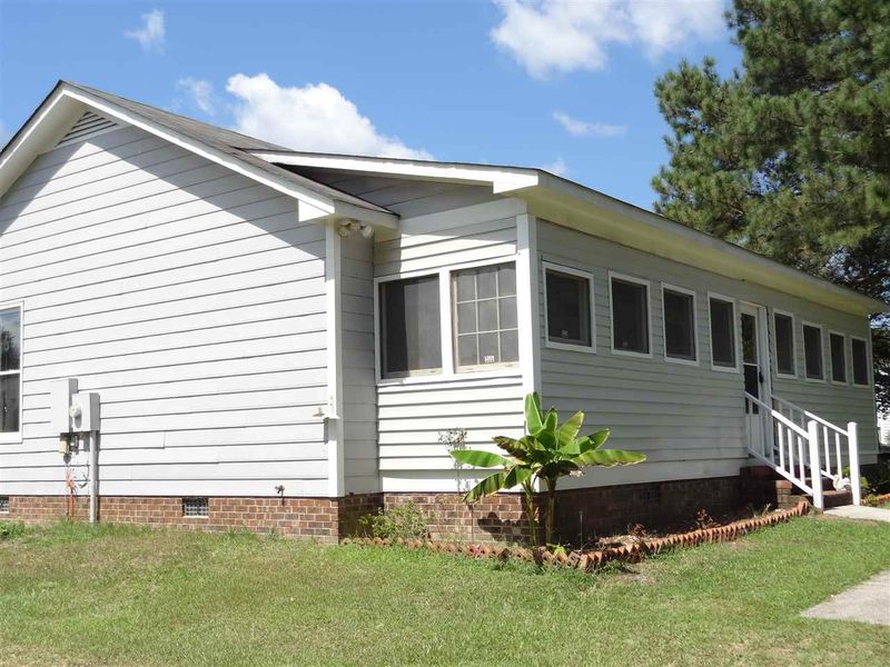 165 Benton Pl, Angier, NC 27501