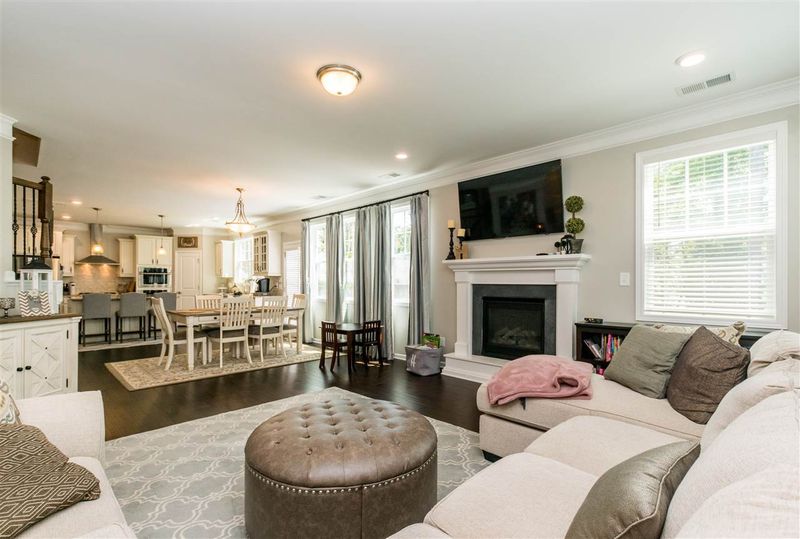 165 Chatsworth Ln, Clayton, NC 27527