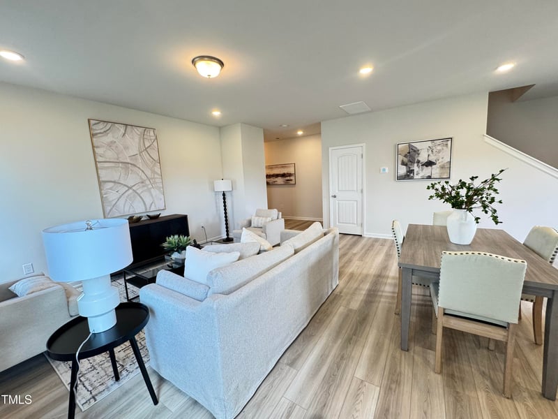 165 Courtside Dr, Dunn, NC 28334