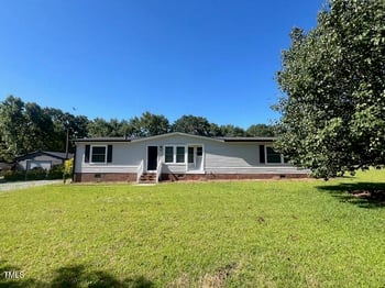 165 Dawn Rd, Benson, NC 27504