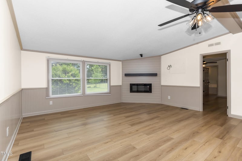 165 Dawn Rd, Benson, NC 27504