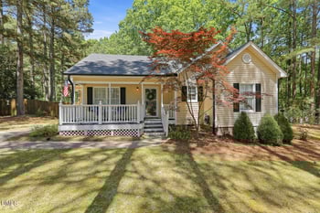 165 Hammerstone Dr, Fuquay Varina, NC 27526