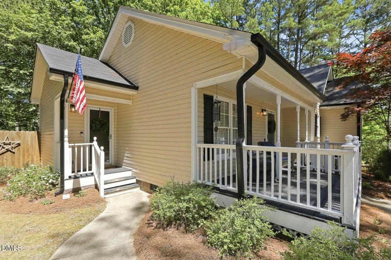 165 Hammerstone Dr, Fuquay Varina, NC 27526