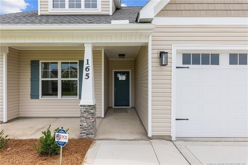 165 Hillwood Dr, Sanford, NC 27332