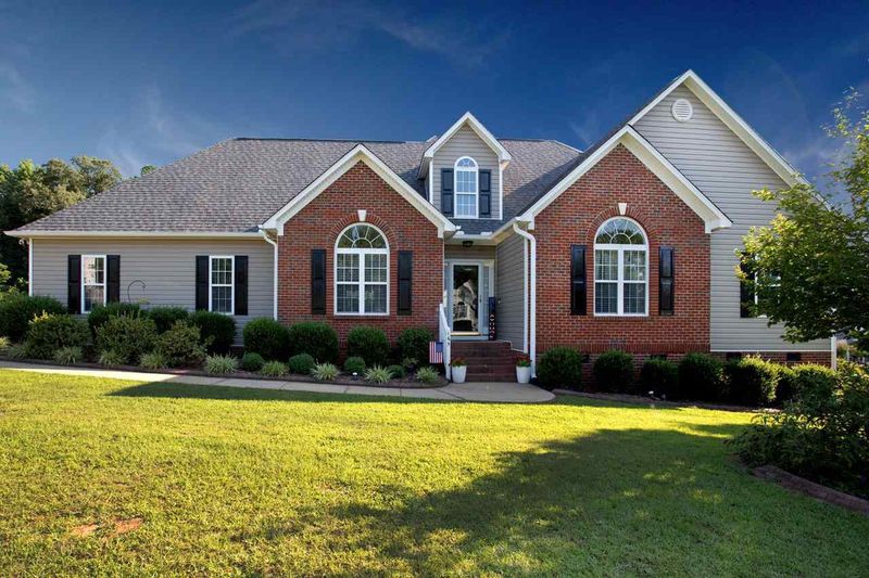 165 Line Dr, Raleigh, NC 27603